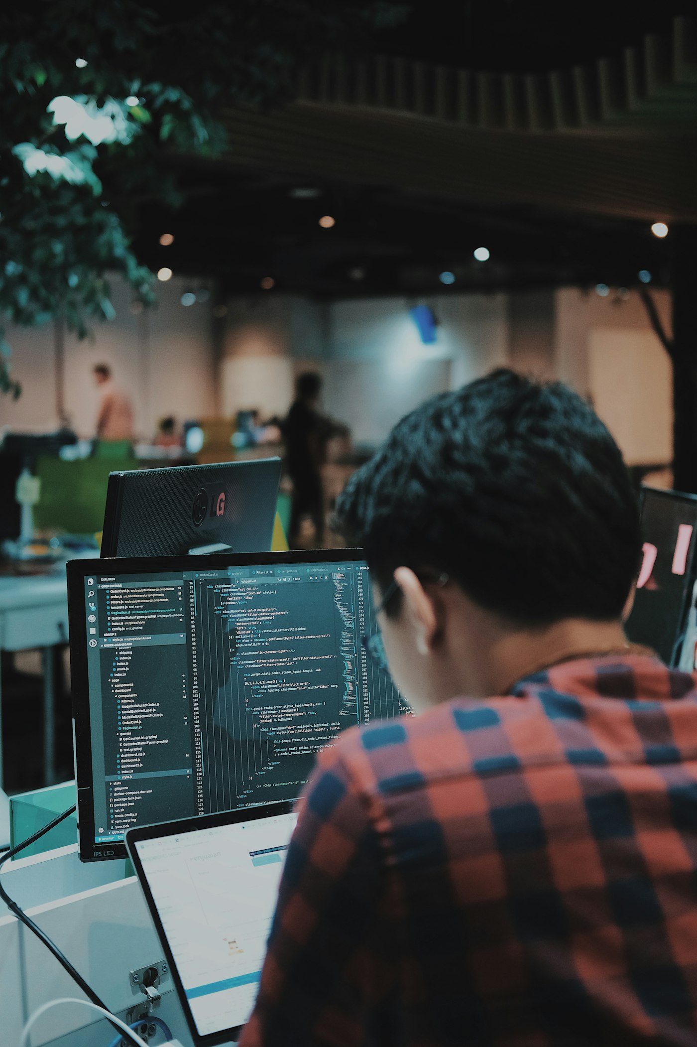 Santiago Recoba, founder of RabStack, working at his desk
